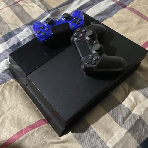 Play Station 4